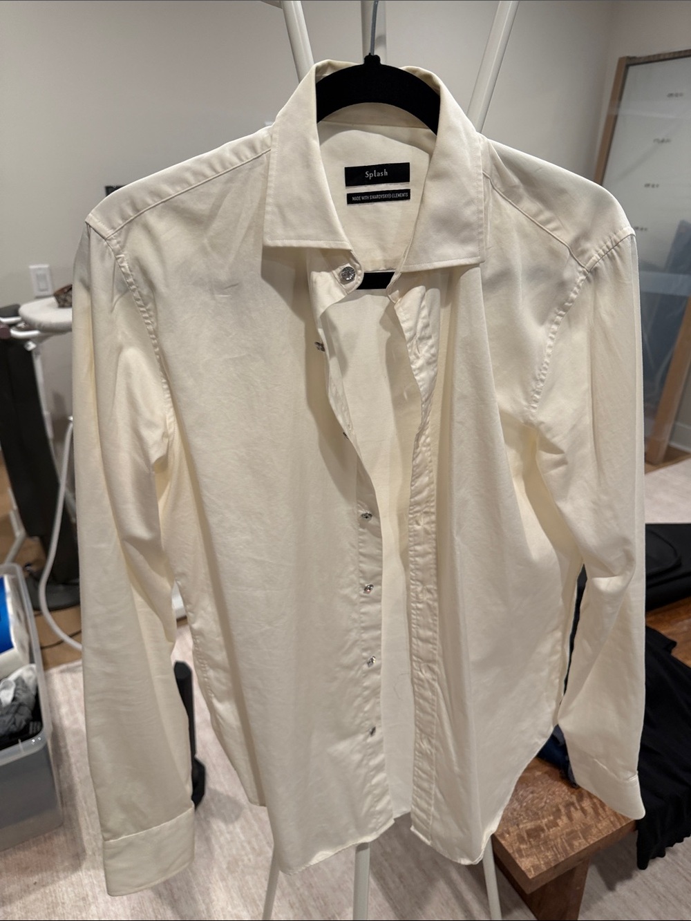 Splash Ivory Long-Sleeve Button Down Shirt